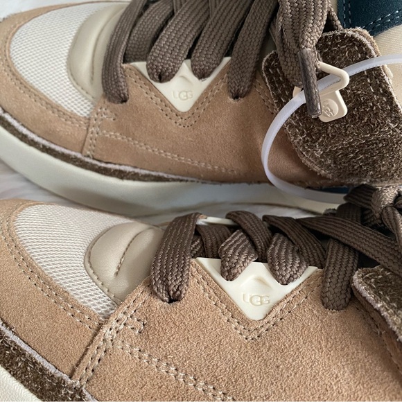 UGG Goldencrush Platform Sneaker Shoes | Size 8 - Picture 12 of 15